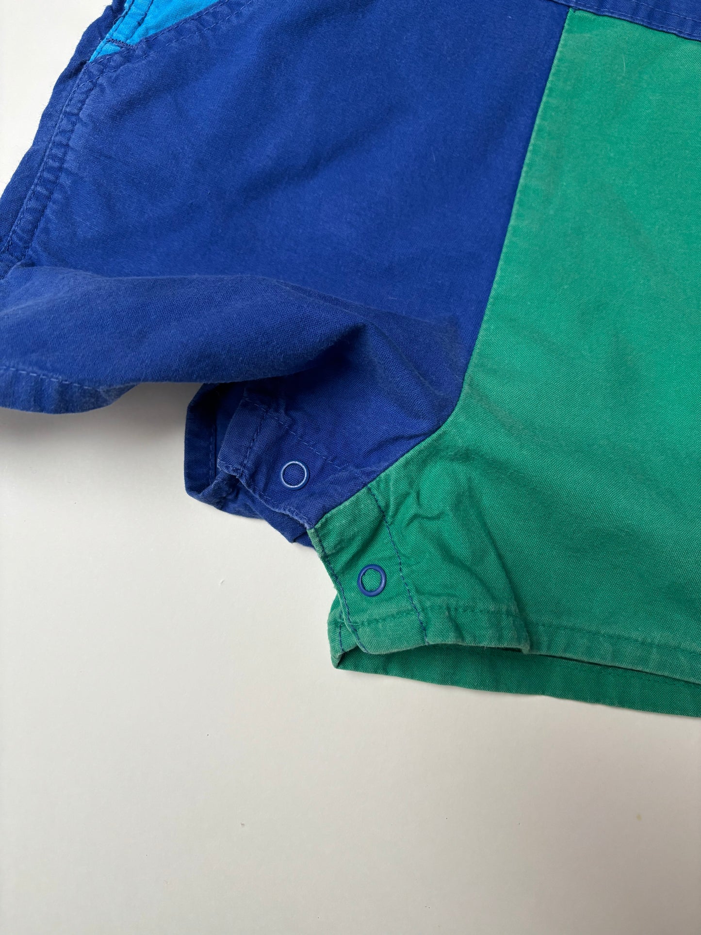 Colorblock shortall Oshkosh (3 jaar)