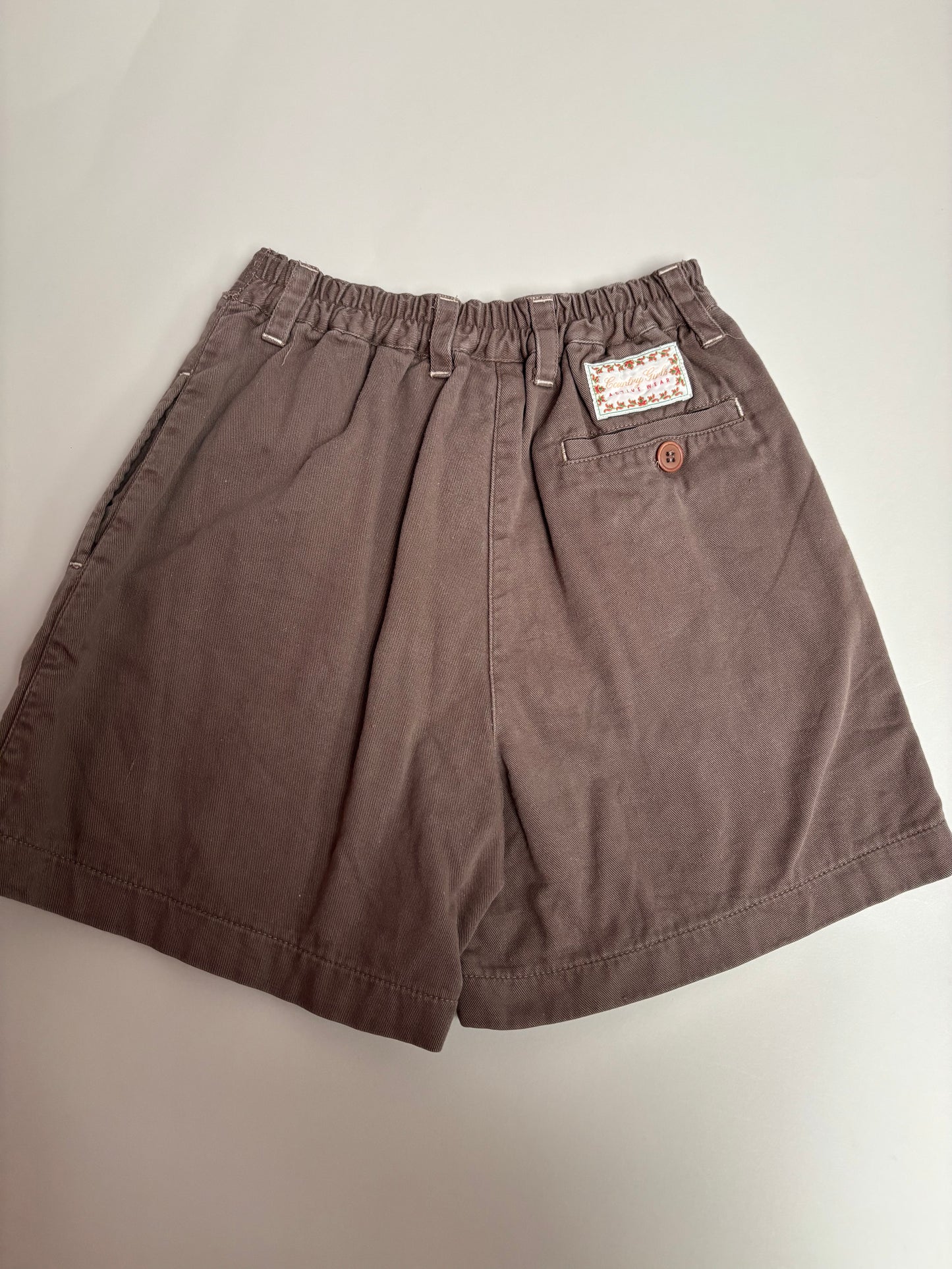 bruine short (5/6 jaar)