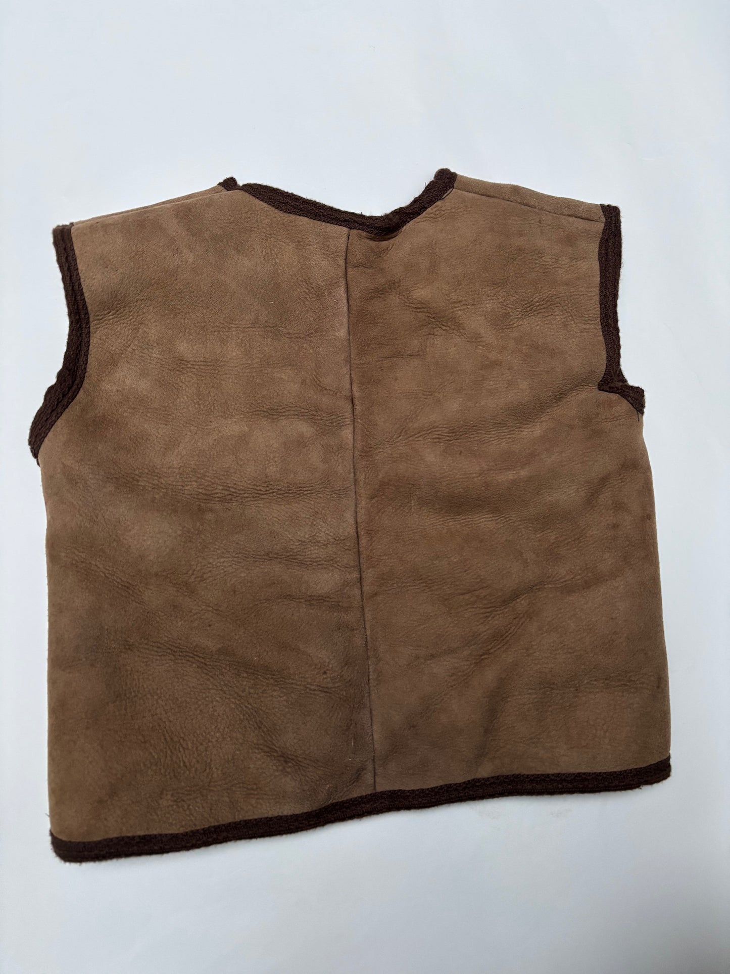 suede schapenvest (3-5 jaar)