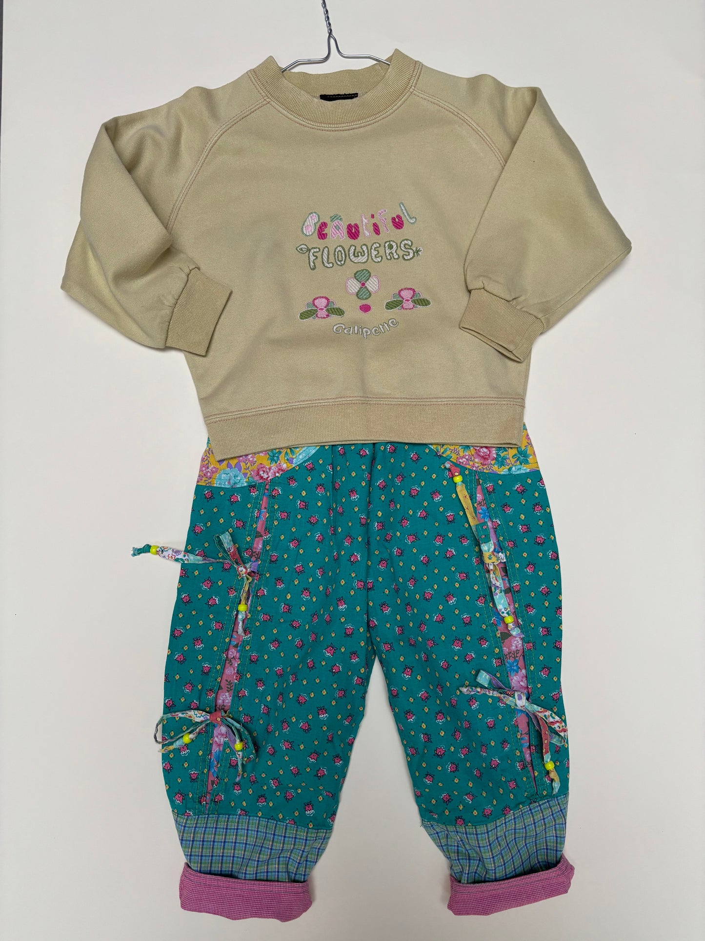 sweater flowers (3/4 jaar)