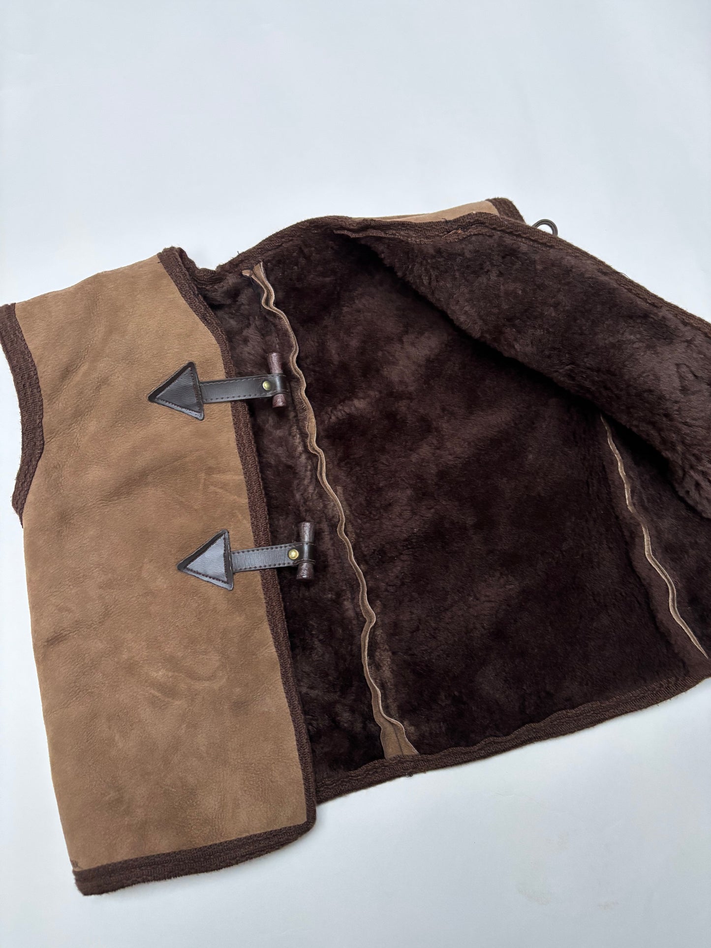 suede schapenvest (3-5 jaar)