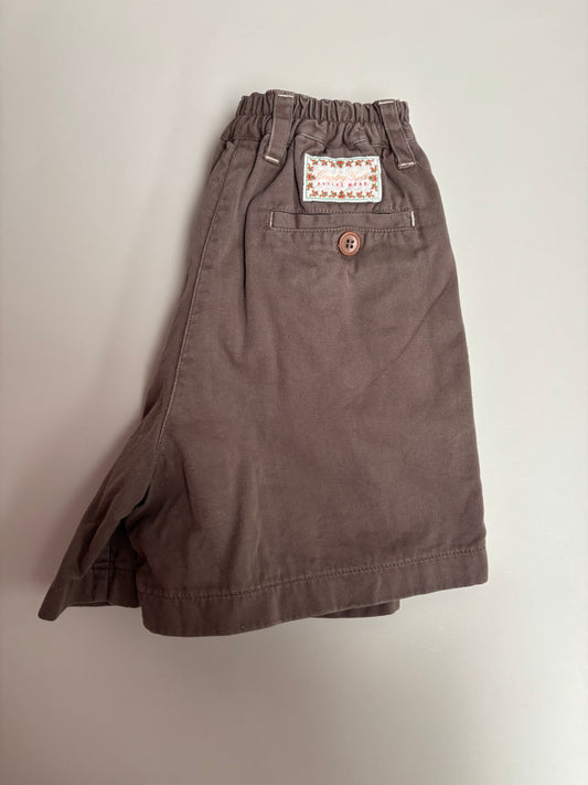 bruine short (5/6 jaar)