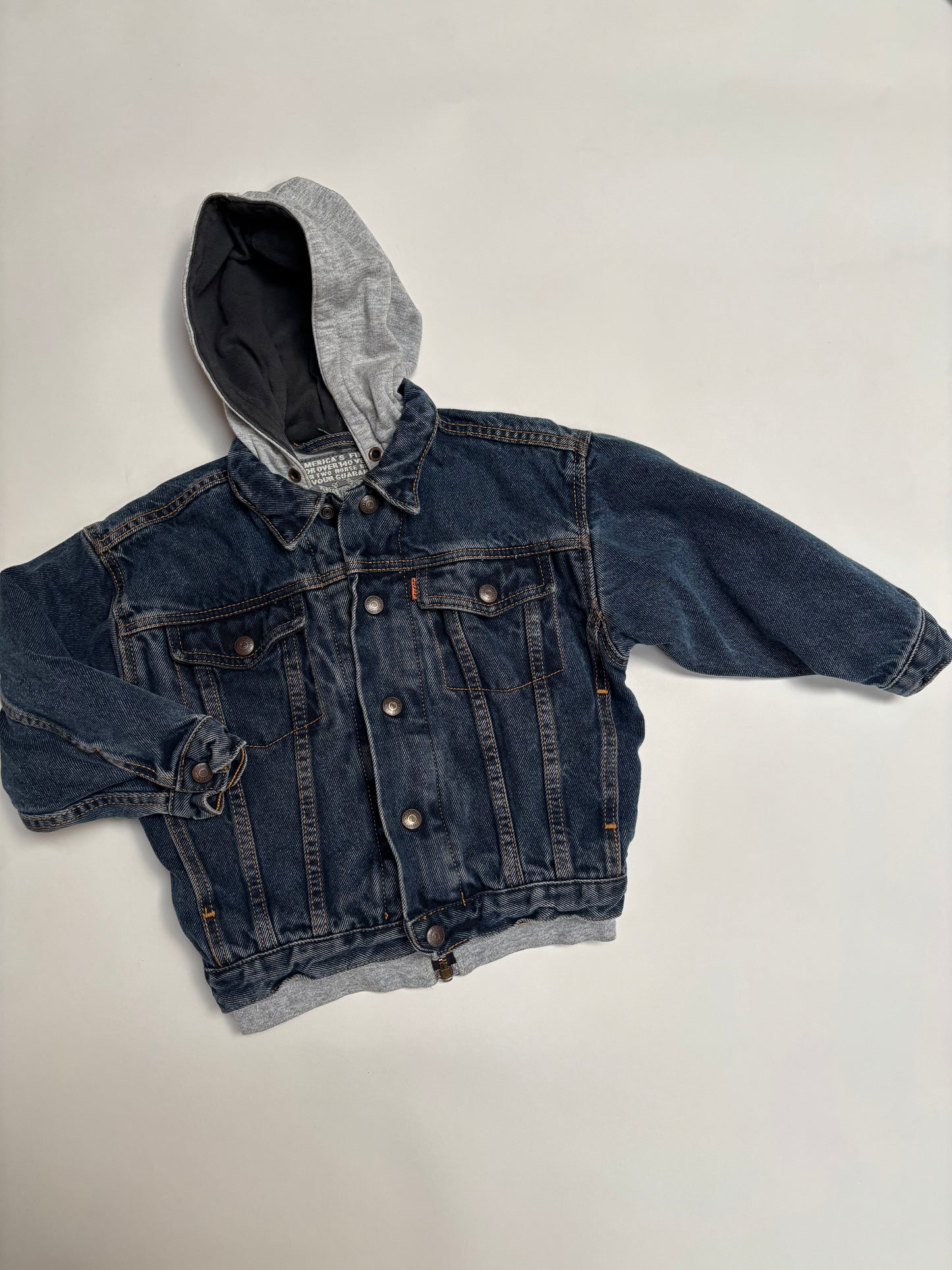 Hoodie/jeansjas Levi’s (4 jaar)