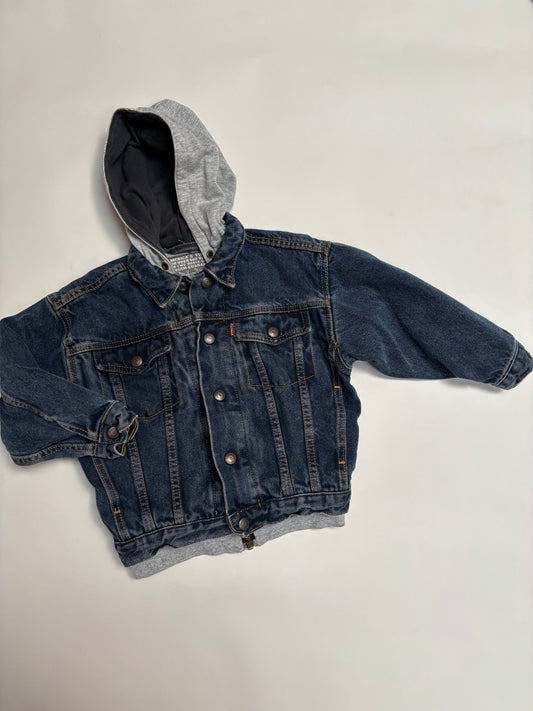 Hoodie/jeansjas Levi’s (4 jaar)