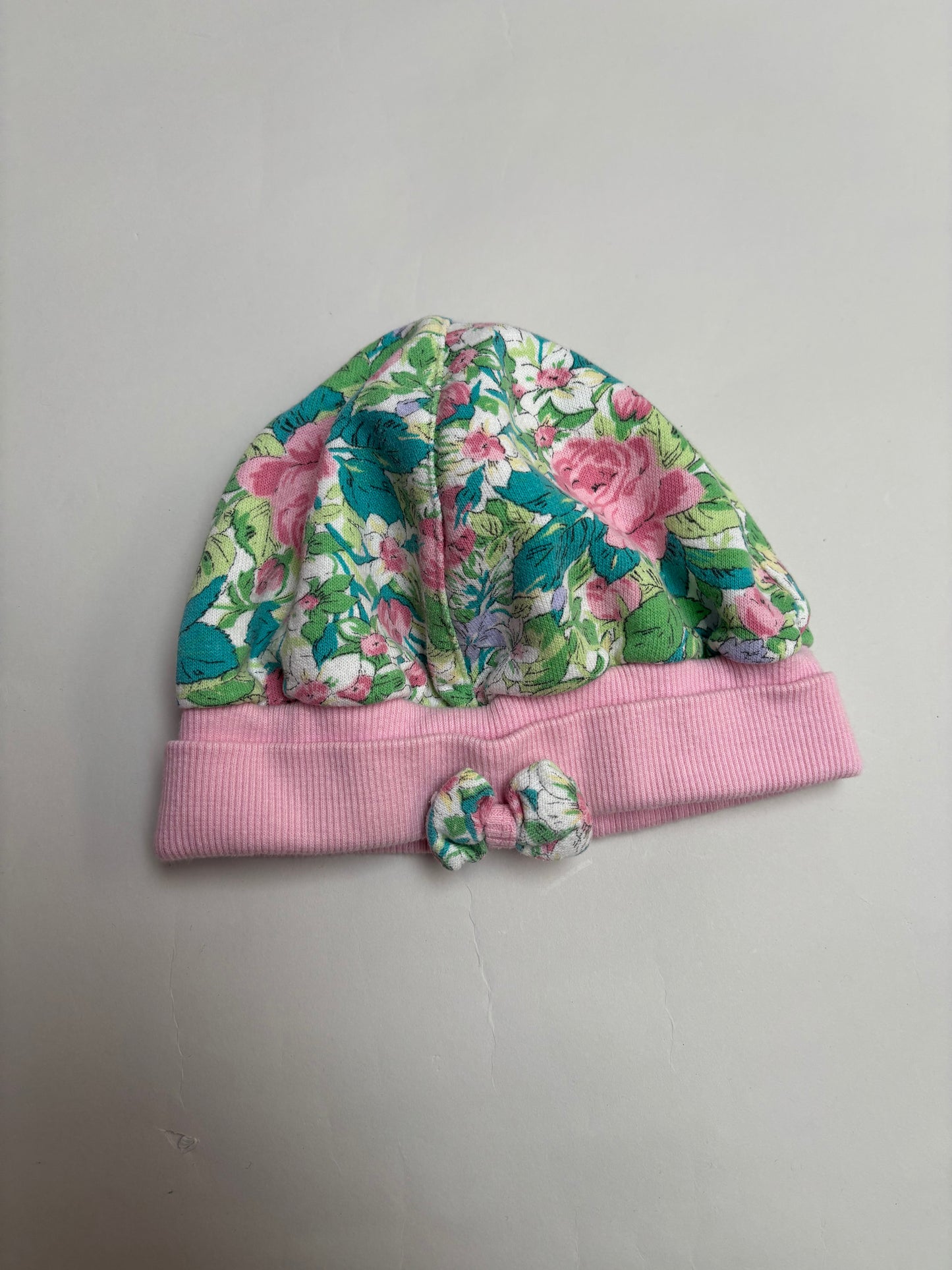 muts bloemetjes + strik (1/2 jaar)