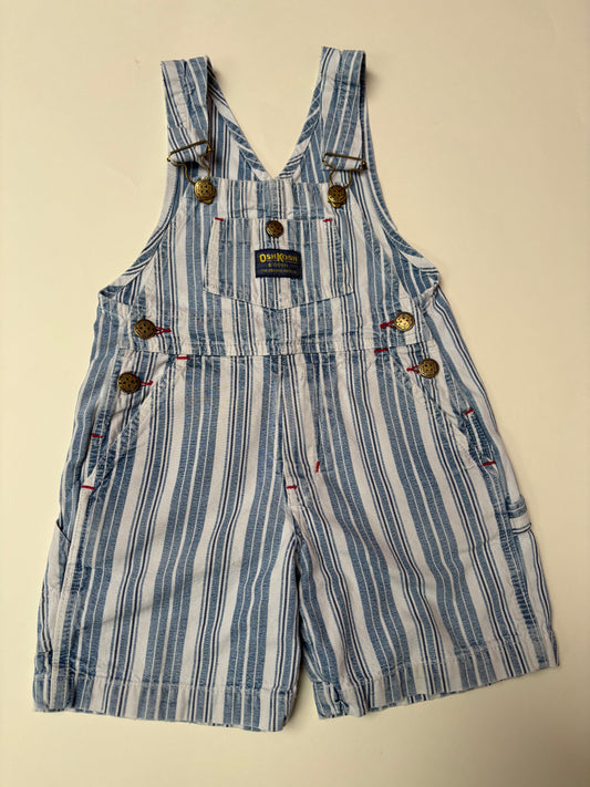 Shortall oshkosh (4/5 jaar)