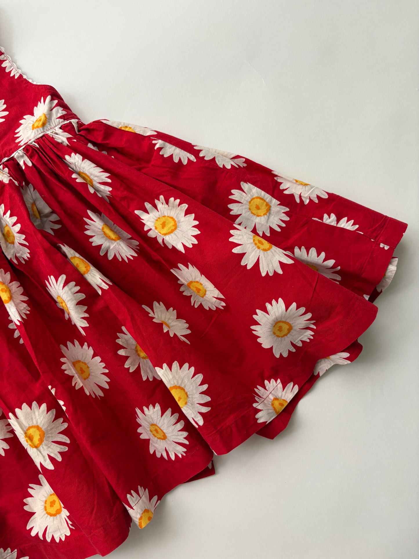 jurkje bloemen (maat 104/110)