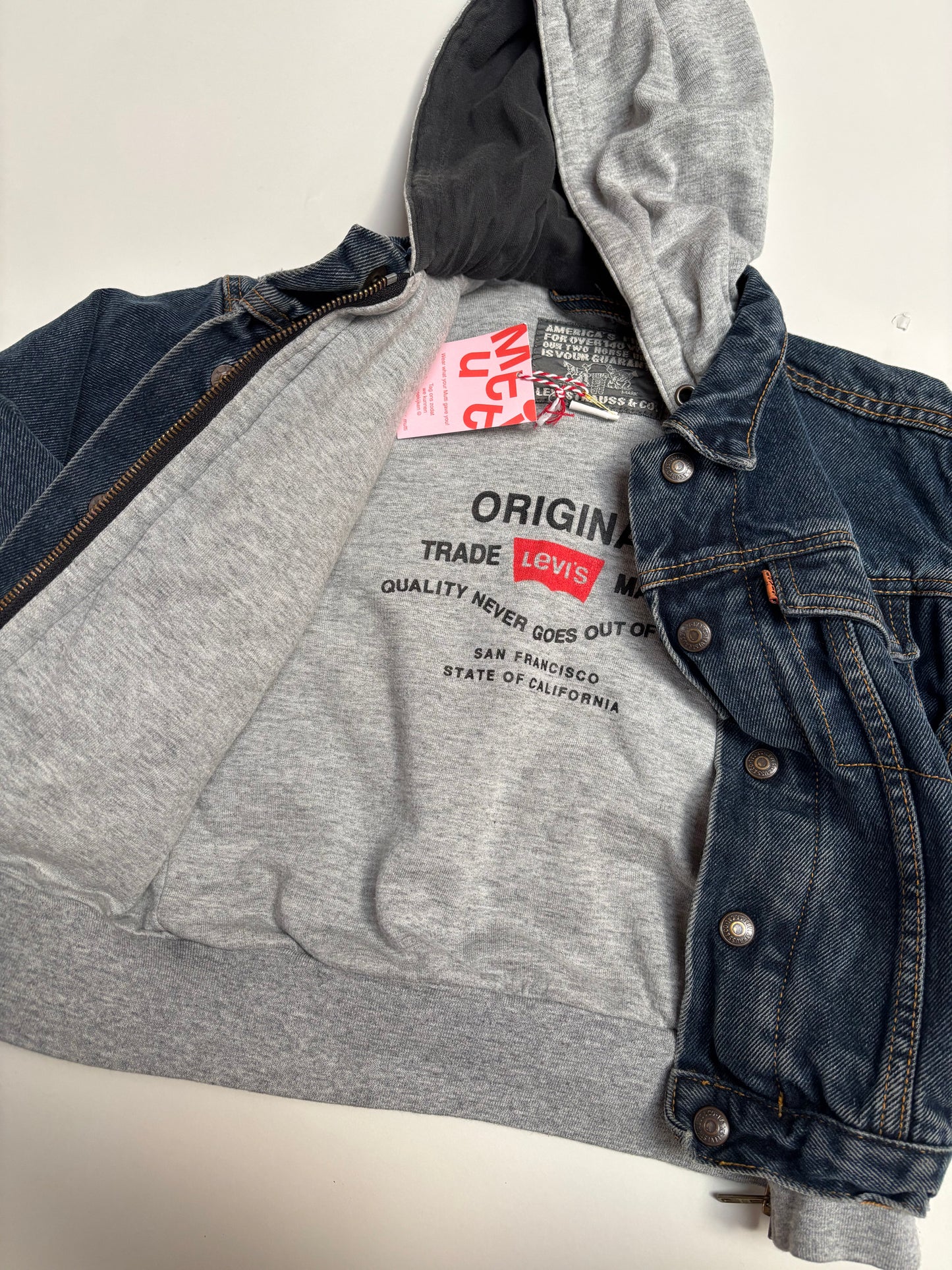 Hoodie/jeansjas Levi’s (4 jaar)