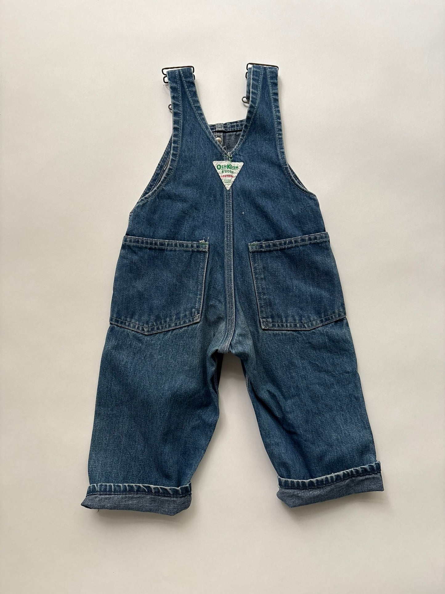 oshkosh jeanssalopette (18 mnd)